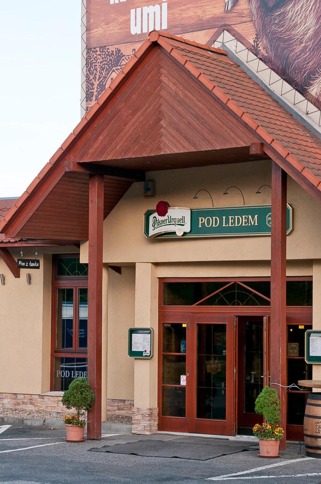 U Ledu Hotel Velke Popovice