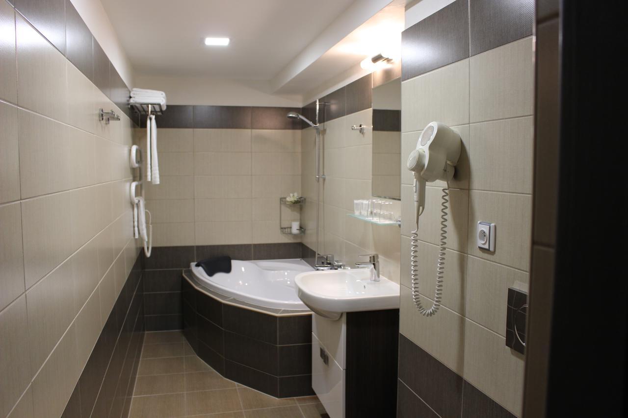 Hotel U Ledu 3*