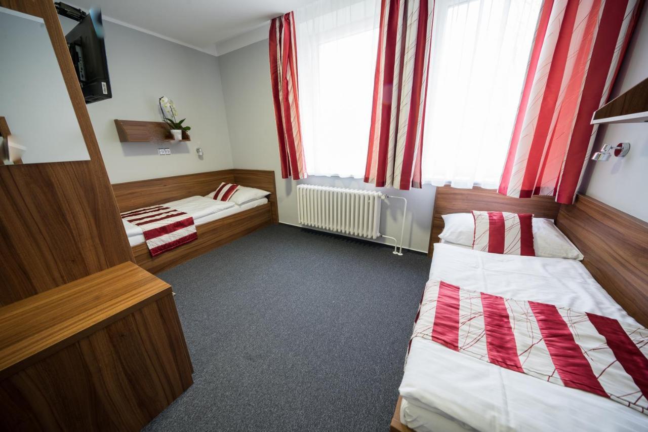 U Ledu Hotel