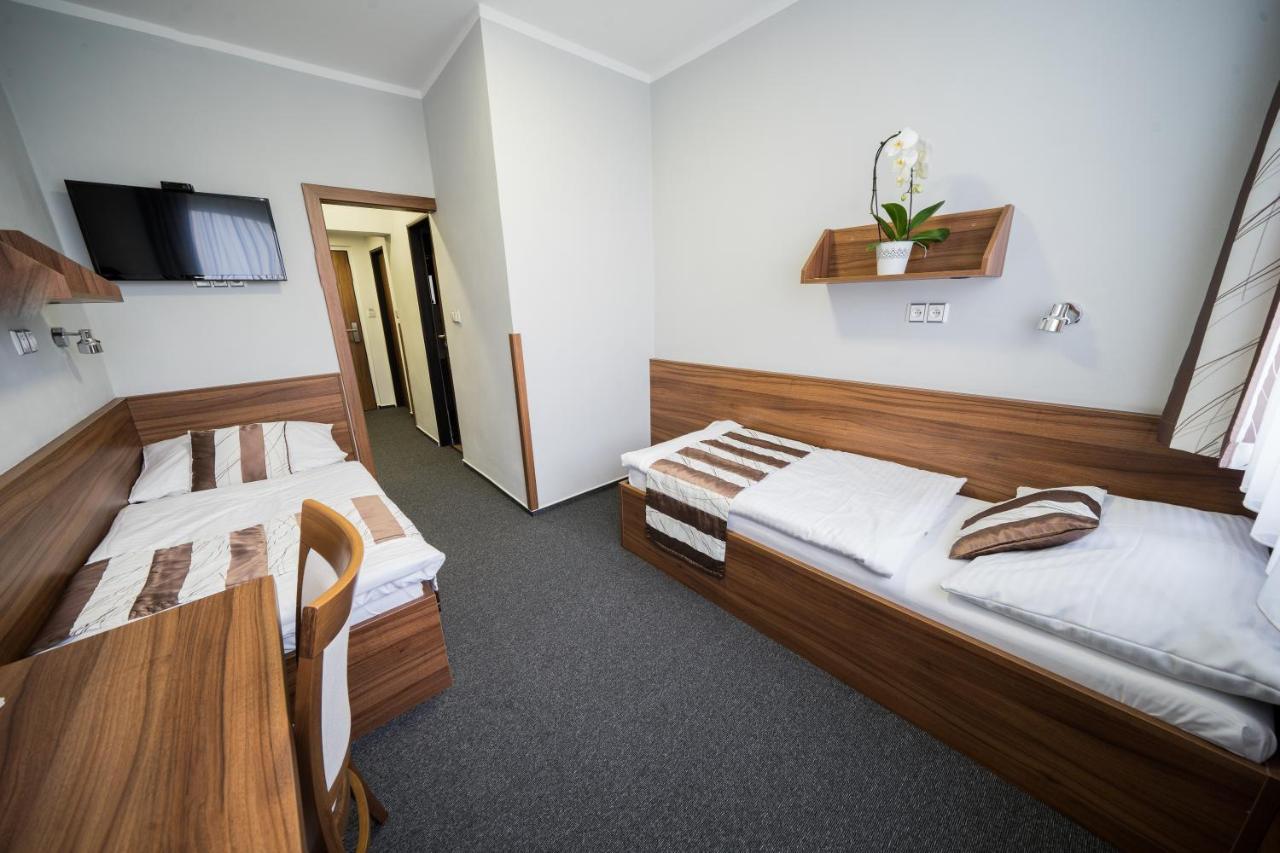 U Ledu Hotel Velke Popovice
